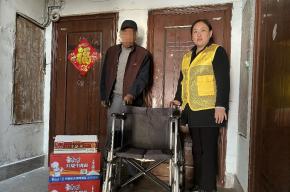 【文明进学·我为群众办实事】东阳社区：爱心轮椅送上门暖心服务解民忧